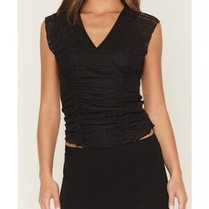 NwotShyanne Black lizlane lace shirt